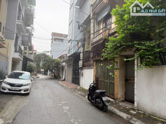 Bán nhà khu Phân Lô Hàng không Nguyễn Sơn- Long Biên: DT 91M2, Mặt tiền 7.6M, Vỉa hè - 3