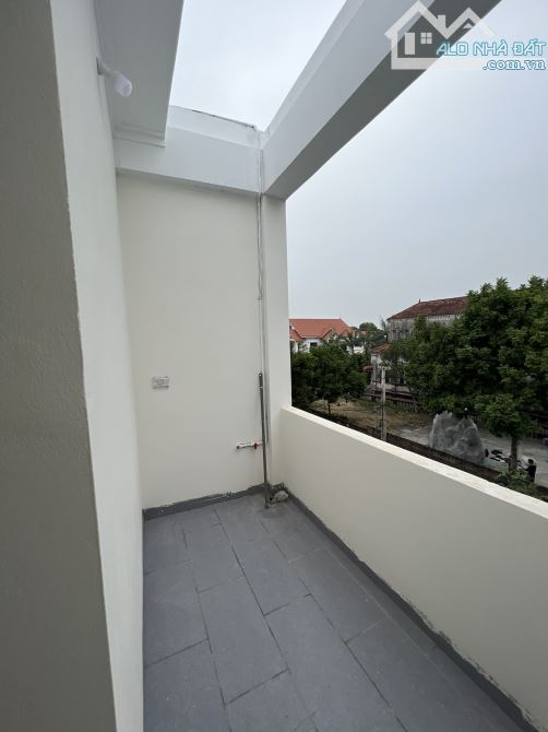 Bán nhà 4 tầng 45m2. FULL tiện ích. Ngay gần Vành đai 4, Chợ ĐÔng La. 10p đi Yên Nghĩa - 3