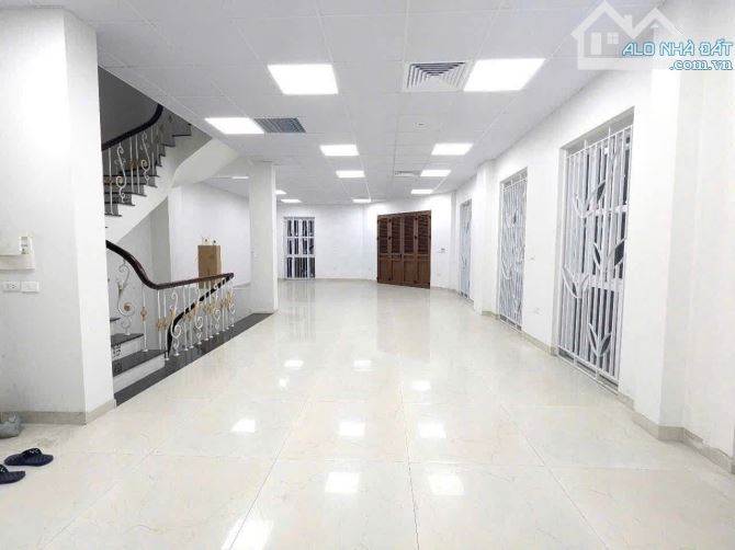 Bán Tòa Văn Phòng 6 Tầng Đẹp Nhất, Nguyễn Xuân Khoát - Ngoại Giao Đoàn - 3