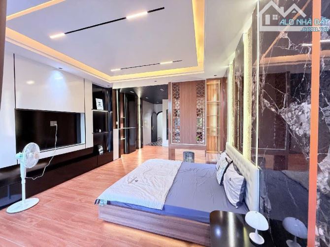 Nhà 4 Tầng Căn Hộ 2 Mặt Tiền Đường 7m5 Gần Trường Địa Học Và Bến Xe Đà Nẵng - 3
