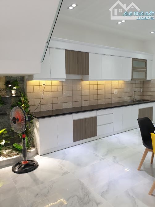 🔥 Bán Nhà 4 Lầu 4x16m – Hẻm 6m Quang Trung, P11 – Gần Chợ Hạnh Thông Tây – Giá Tốt - 3