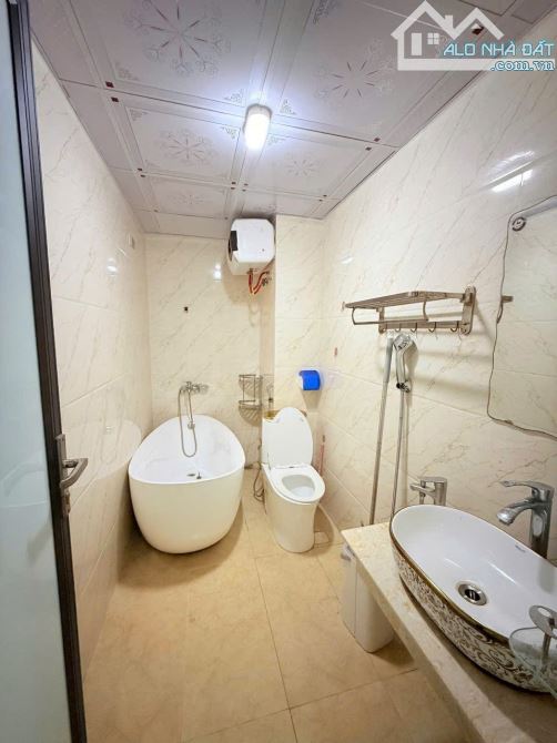 Bán căn liền kề 3,5 tầng đã hoàn thiện nhìn chung cư kđt Hud Trầu Cau, tp BN ♦️DT 110m2 - 3