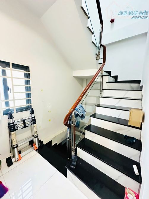 Chỉ 5.9 tỷ, nhà 5 tầng, 4x9m, 3PN, hẻm 83 Năm Châu, Võ Thành Trang,P11 - 3