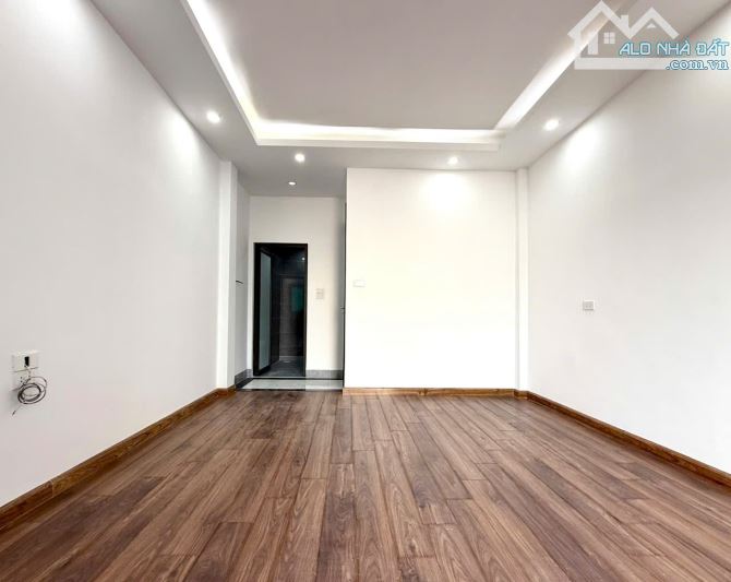 Bán nhà riêng Thị Trấn Trạm Trôi, Hàng xóm Vin , 30m, xây mới, ô tô đỗ gần - 3