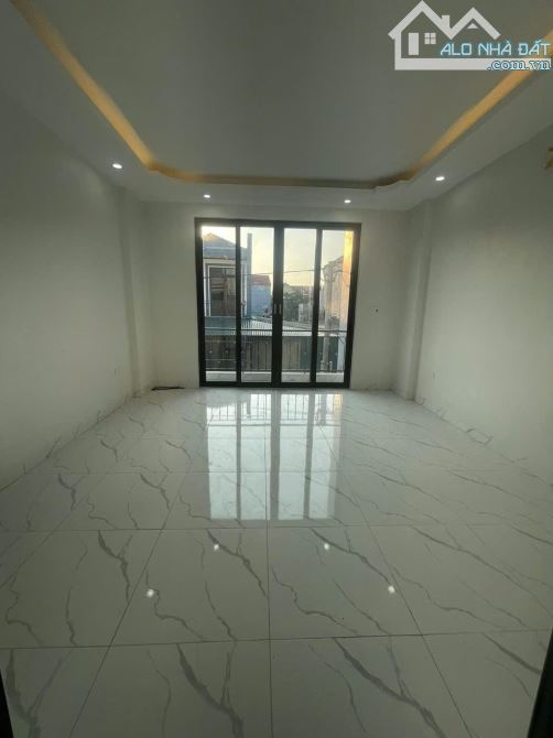 🏡 Nhà ĐÔNG LA ĐẠI THÀNH – NHỈNH 4 Tỷ - 90M2 3 TẦNG - 3