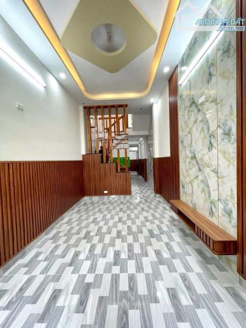 Cần bán nhà mặt tiền đường hai tầng khu Thành Thái - 3