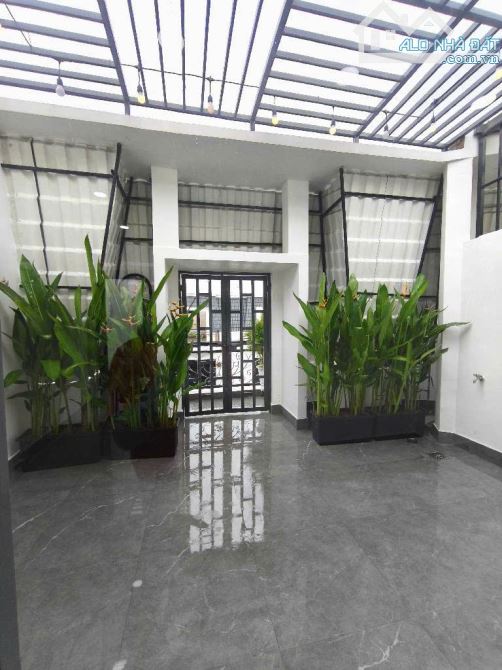 🏡 BÁN NHÀ ĐẸP TX38, , Q12 – THIẾT KẾ HIỆN ĐẠI, FULL NỘI THẤT CAO CẤP - GIÁ 6.1 TỶ - 3
