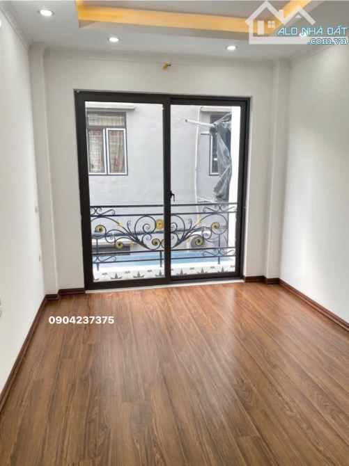 DT: 50m, nhà 4 tầng, 4 ngủ, khách, bếp, oto đỗ cửa, giá 5.85 tỷ, Thôn Tân Hà, xã Duyên Hà - 3