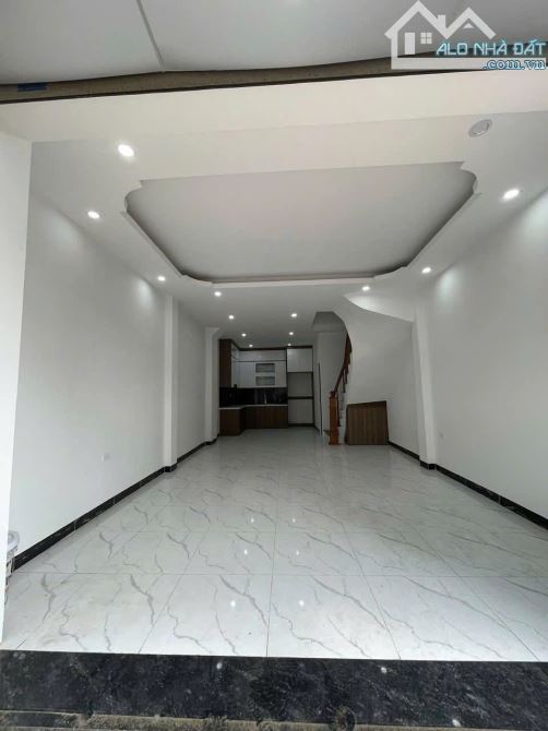 Bán Nhà 4 Tầng – 59m² – Gara Ô Tô – Đường Thông – Đại Thành – Giá Tốt! - 3