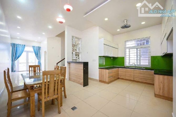 Bán gấp biệt thự 2 mặt thoáng  hẻm 6m  Lê Đức Thọ  P17  Gò Vấp  6.5x15m  Giá 12 tỷ - 3