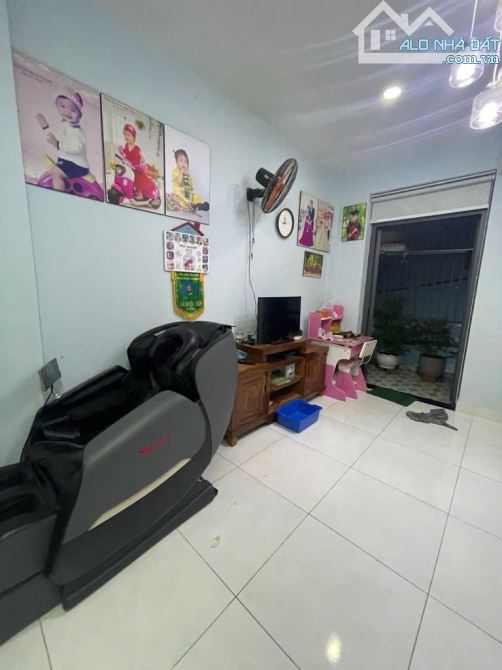 Bán Nhà Ngay Lê Trọng Tấn, hẻm xe hơi, 70m2, giá 6tỷ2 - 3