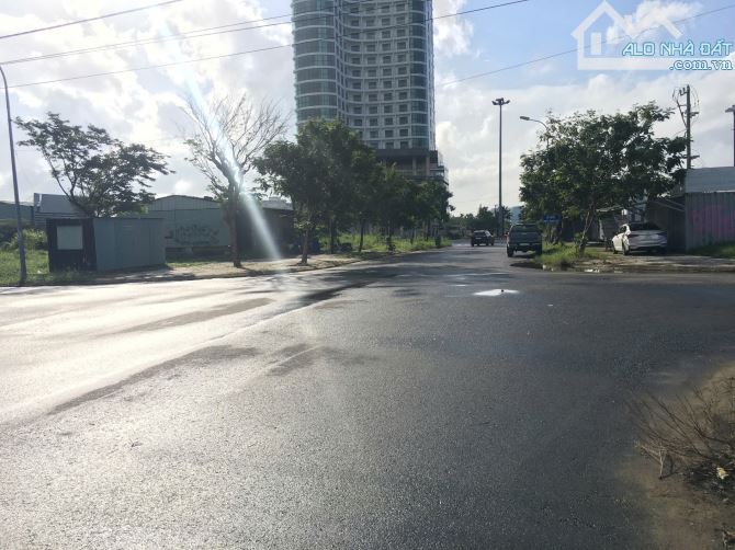 Cần bán lô góc 2 mặt tiền đường Ngô Thị Hiệu & Trần Sâm; ngay vịnh Thuận Phước. - 1