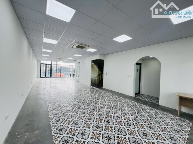 Cho thuê mặt bằng tầng 3 Lê Quang Đạo Mễ Trì 150m2. Giá thuê 35 triệu/tháng - 1