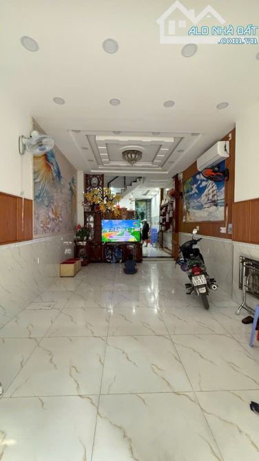 Nhỉnh 6 tỷ - Hẻm 8m - 4 Tầng - Nhà đẹp Khu cao tầng - Thạnh Xuân Q12 - 3