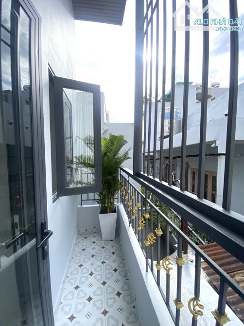 Bán nhà quận 6 - 3 tầng 4pn sang trọng ở ngay - Giá sinh viên 4,080 tỷ - 3
