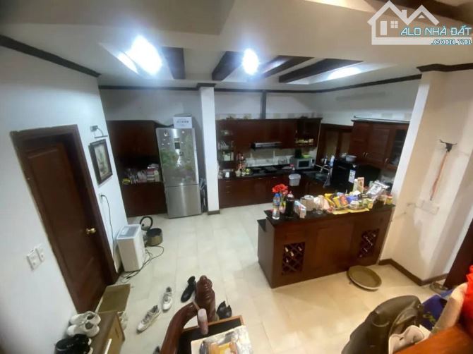NGUYỄN THÁI HỌC - Q. ĐỐNG ĐA - 113M -30 TỶ - CÁCH 1 NHÀ RA MẶT PHỐ - TRUNG TÂM QUẬN - 3