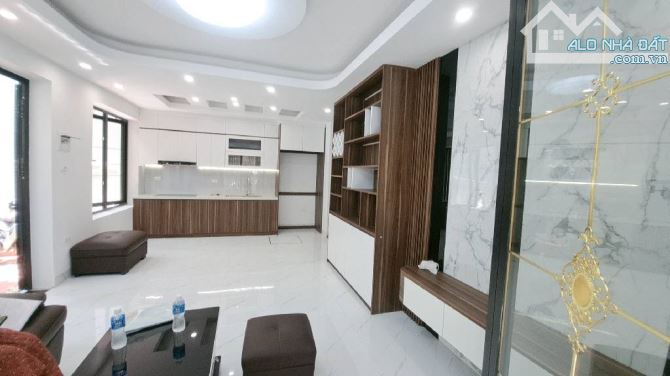 55M - 13,5 TỶ - SIÊU PHẨM LÔ GÓC LIỄU GIAI – CỐNG VỊ - VỊ TRÍ KIM CƯƠNG. - 3