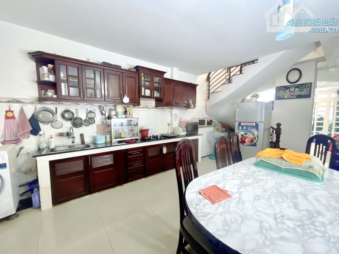 Hxh 637 Quang Trung, Gò Vấp, 70m2, 3 phòng ngủ, ngang 4m - 3
