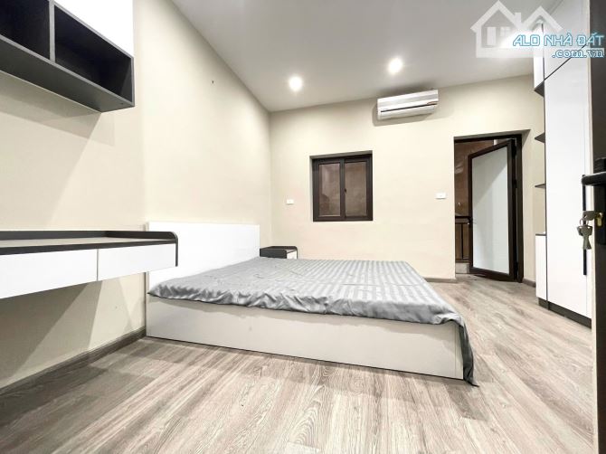 Bán nhà mặt ngõ  Đội Cấn quận  Ba Đình - Sổ 32m2 - giá 7,6 tỷ - Cách phố 10m - Nhà 4 tầng. - 3