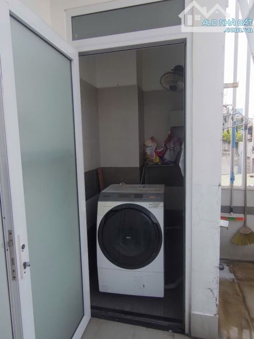 🏘️ 2/ ĐƯỜNG T8 TÂY THẠNH TP - 3 TẦNG - SÂN THƯỢNG - BTCT - GIÁ CHỈ -- 5,5 TỶ - 3