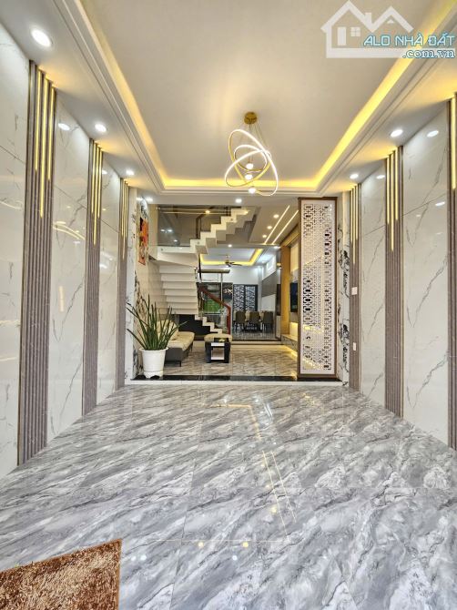 5Tỷ TL🔥Bán nhà 2 lầu Mới_Hoàn Công_Full Nội Thất_KDC Bàn Cờ, p.Bình Chuẩn, Tp Thuận An - 3