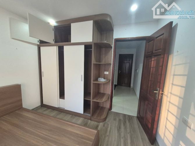 Bán gấp nhà 5 tầng Tứ Hiêp. Full nội thất, đường thông. Chỉ hơn 5 ty - 3