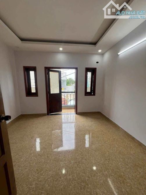 Cho thuê nhà 3 tầng 4pn 3wc khu kiến thiết hiệp Phú Q9 - 3