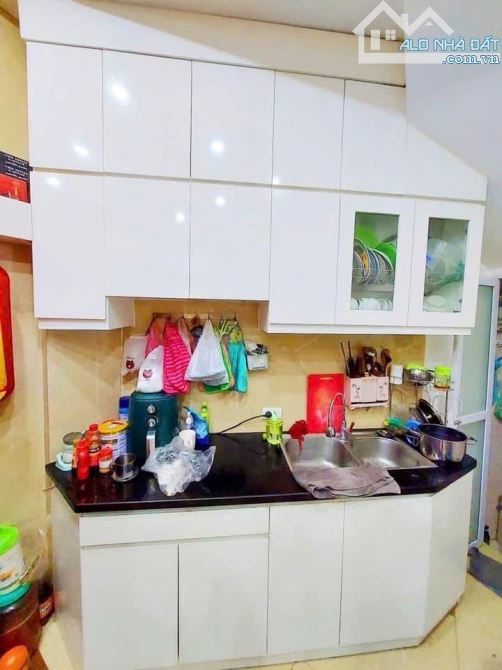 Đê La Thành - Mặt ngõ thông - Nhà đẹp ở ngay - Full nội thất - Gần phố Xã Đàn - Dân xây - 3