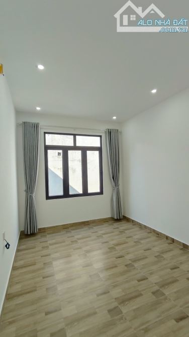 BÁN NHÀ 2 TẦNG – NGÕ NÔNG CHỈ 1 QUÀNH ĐƯỜNG CHỢ HÀNG CŨ CẦN BÁN - 3
