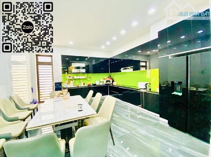Nhà khu Tên Lửa - 4’ đến Aeon Mall Bình Tân - 4 tầng - 100m2 (5m x 20m) - 6PN - 3