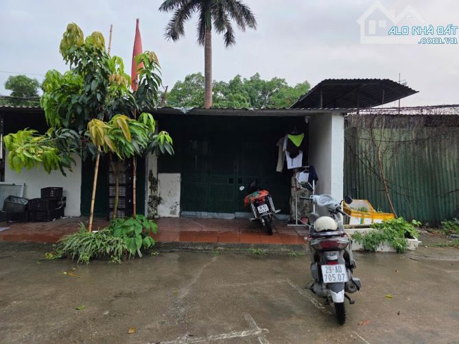 Nhà cấp 4 phố Lạc Hồng, Thanh Xuân, Hà Nội đường thiing ô tô tránh - 3