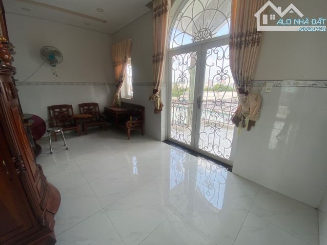 GIẢM CHÀO 1TỶ, BÁN GẤP NHÀ 3 TẦNG, 120M2, MẶT TIỀN ĐƯỜNG 102, GIÁ NHỈNH 7 TỶ - 3