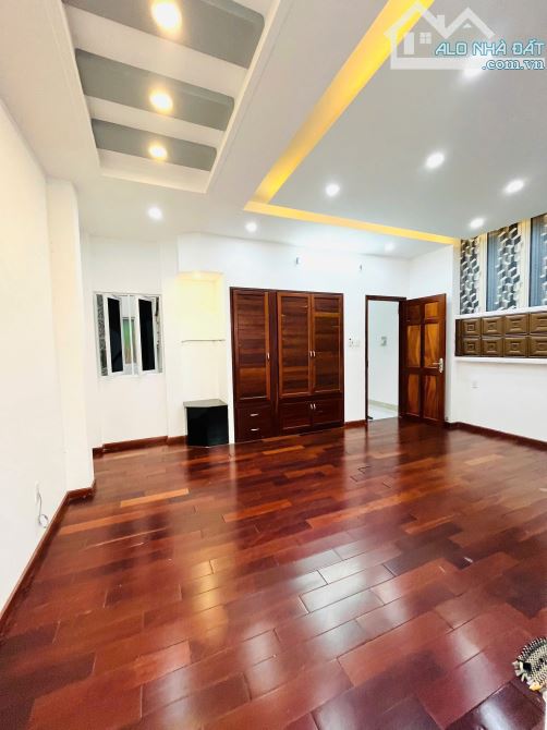 NHÀ CHO THUÊ TRỆT 2 LẦU MỚI ĐẸP - FULL MÁY LẠNH - TRỤC CHÍNH NAM LONG - 3