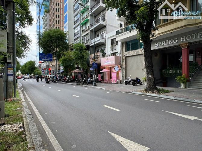Khách sạn - Mặt tiền LÊ THÁNH TÔN, P. Bến Nghé, Q.1 - DT: 4,4m x 21m - Giá: 115 Tỷ - 3