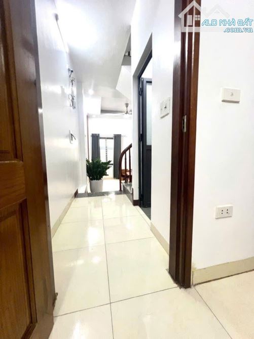 BÁN NHÀ QUAN NHÂN THANH XUÂN NGÕ THÔNG ĐỦ NỘI THẤT Ở NGAY DT 38M 6T 8.5TỶ - 3