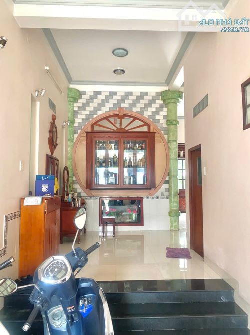 Chuyển chỗ ở gửi bán nhà mặt tiền KDBB Tân Hiệp, 215m2 ngang 6 giá hơn 8 tỷ. - 3