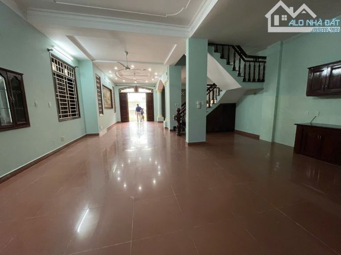 Cho thuê Biệt thự KĐT An Phú An Khánh 10x20, 3 tầng giá 50tr. LH Thoa - 3