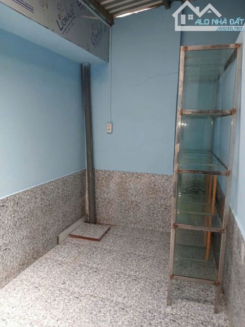 Cần bán gấp căn nhà cấp 4 đang cho Ngay Trung Đông 8 Thới Tam Thôn, Hóc Môn. - 3