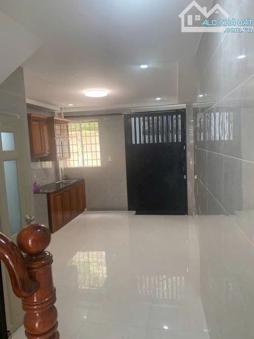 MẶT TIỀN NGUYỄN THƯỢNG HIỀN - 5 TẦNG BTCT - 45M2 - KHOÁN 30 TRIỆU/THÁNG - 10.x TỶ - 3