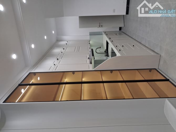 Đông Thiên Nhà mới 5 tầng Ngõ thông ba gác Nội thất cao cấp – 31m² – MT 3.1m giá 6,5 tỷ - 3