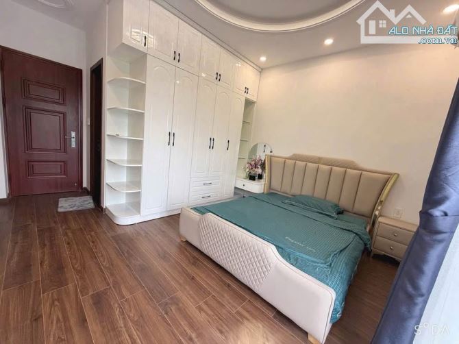 BÁN NHÀ XÂY MỚI 6 TẦNG CÓ THANG MÁY MT ĐS 43 P. TÂN QUY QUẬN 7 DT: 4x20m Gía 17 tỷ - 3