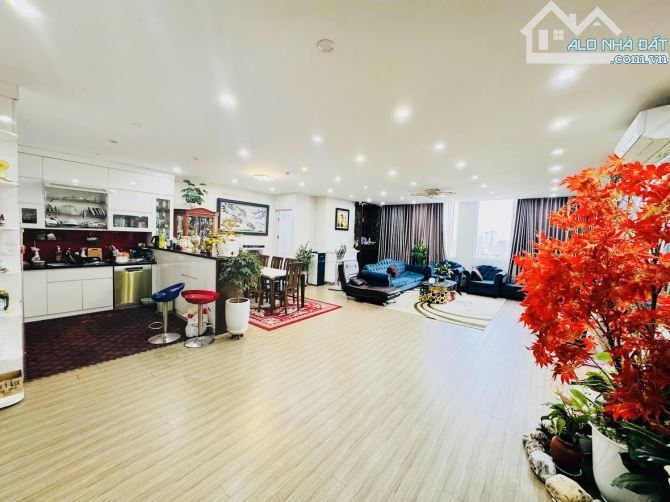 Tài Chính 13 Tỷ- Dành Cho Bạn Thích Ở Chung Cư- 206m2- 4PN- 4WC- Hạ Đình- Thanh Xuân