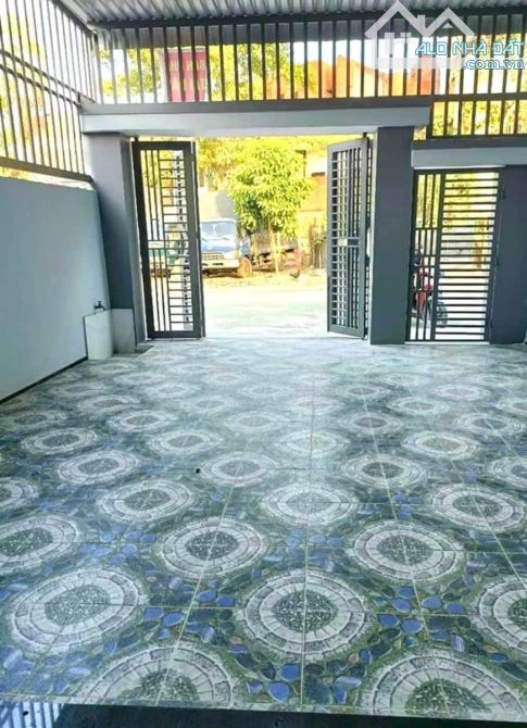 NHÀ 1 lầu 3 phòng ngủ bán gấp giá 890 triệu, ở Hóc Môn, SHR 109m2 - 3