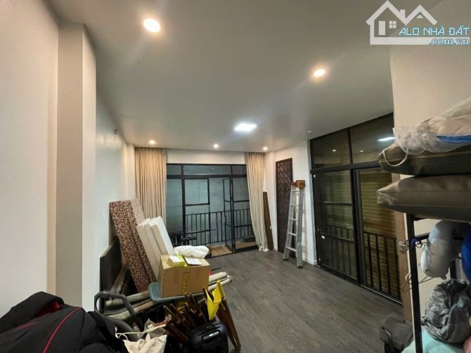 Bán nhà riêng tại Ngọc Khánh, Ba Đình, cách ô tô 30m, DT 65m2, view đẹp, giá tốt chỉ 13 tỷ - 3