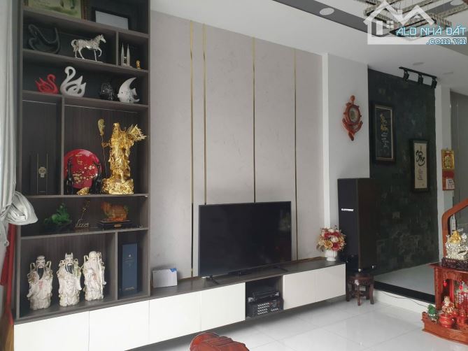 Nhà 4 tầng - 87,4m² (4,7 x 18,5m) – mặt tiền ô tô – P. Bình Trưng Tây, Q.2 – giá 11,9 tỷ - 3