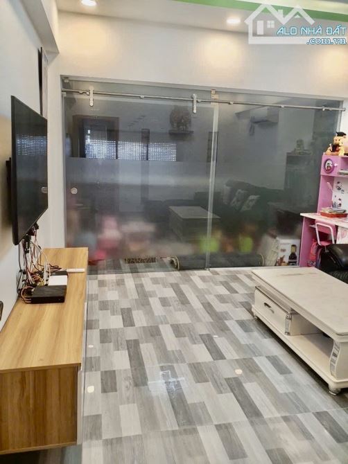 Chủ ngộp cần bán gấp nhà Mặt tiền Dương Thị Mười, Q12. Gần BV, khu vực tấp nập. - 3