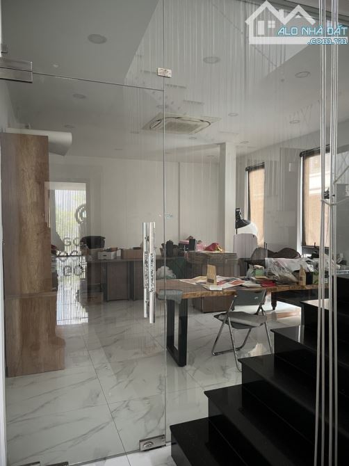 Bán Nhà Cộng Hoà - Căn Góc 2 Mặt -4 Tầng BTCT -100m2 . - 3