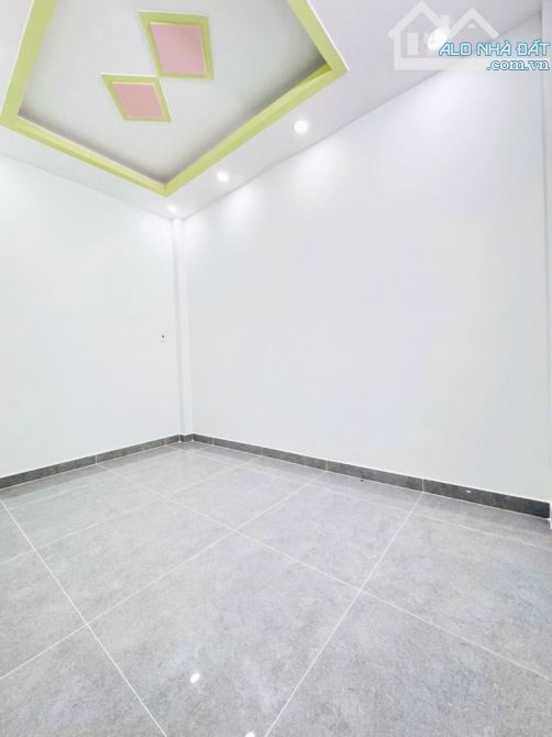 HẺM XE HƠI 6M THÔNG - NHÀ MỚI 3 TẦNG SÁT CHỢ GÒ XOÀI - 52M² (4x13) - BÌNH TÂN GIÁP TÂN PHÚ - 3