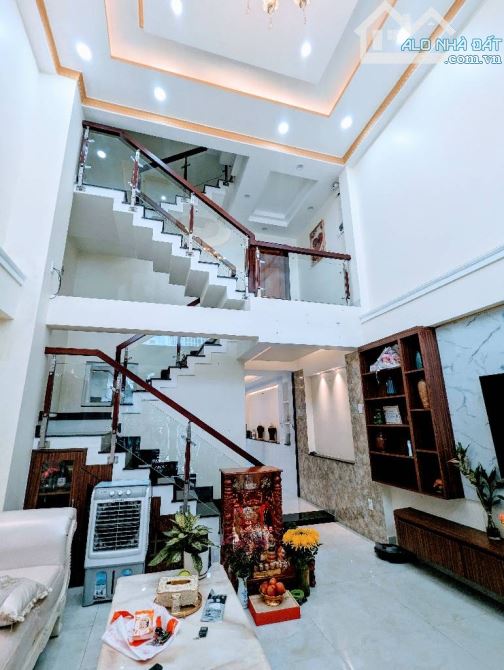 NHÀ 4 TẦNG XE HƠI TỚI CỬA SÁT BÊN PHÚ MỸ HƯNG - 7ty9 TL - 3