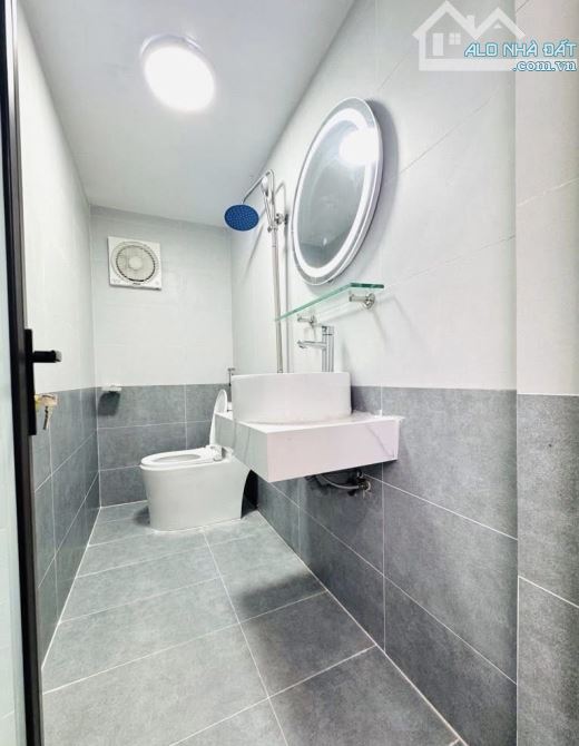 Hơn 6 tỷ xíu, duy nhất 1 căn. Nhà đẹp Cầu Diễn, 5 tầng, gần Ô TÔ, khu vực trung tâm. - 3